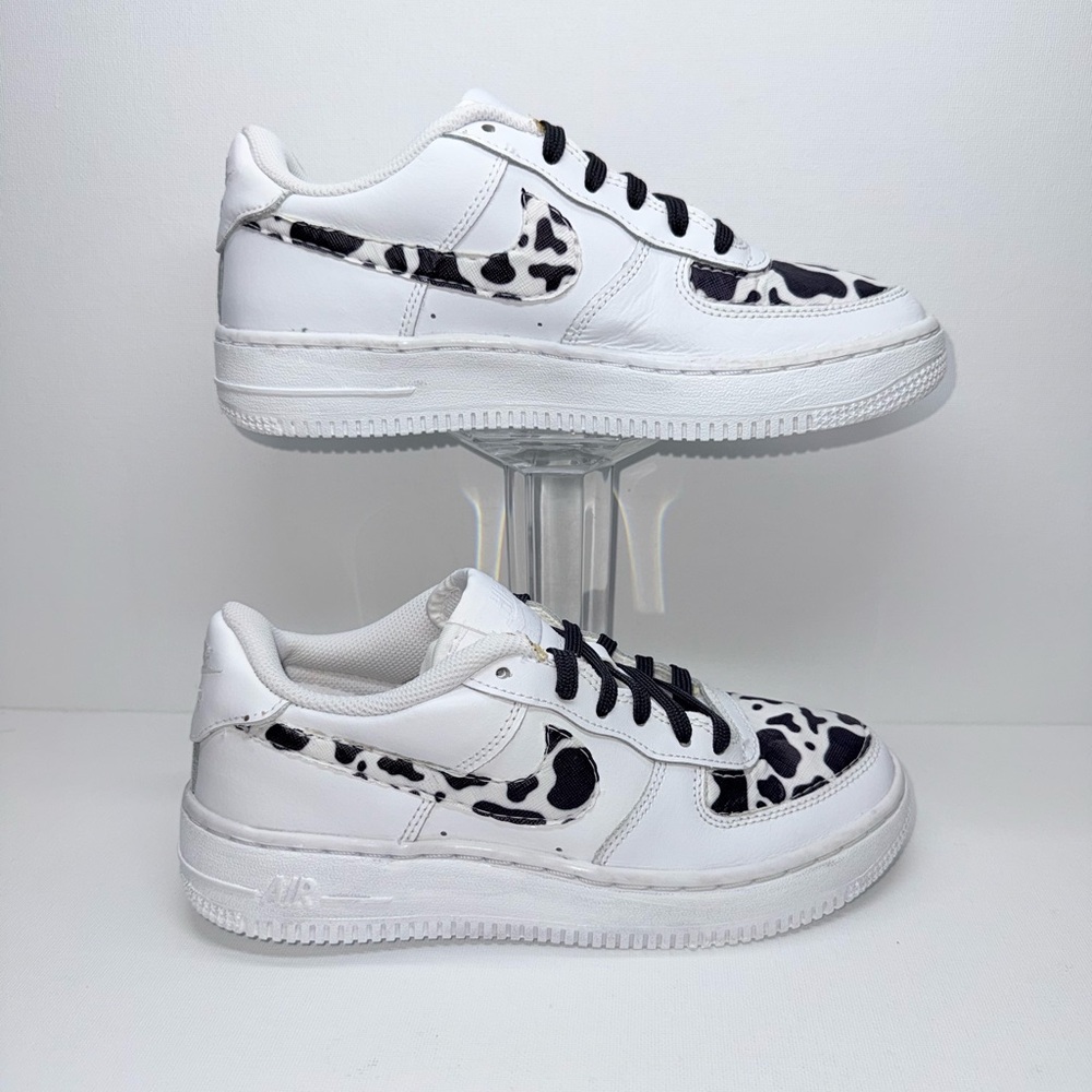 NIKE AIR FORCE 1 COW PRINT SIZE 4Y